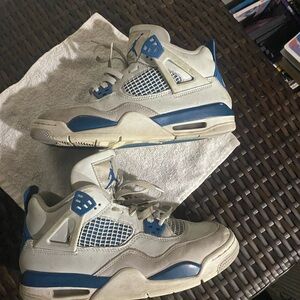 Jordan Kids Shoes in White and Blue